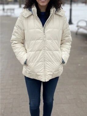GAP Cream Puffer Jacket Womens Small Lightweight Neutral Winter Coat